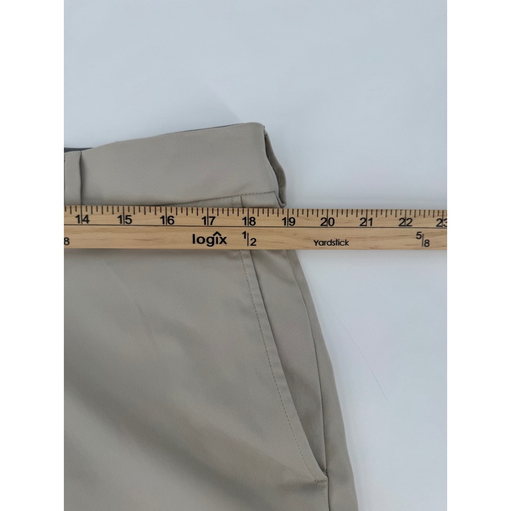 Walter Hagen Mens Golf Shorts Khaki Tan Flat Front Performance MGA14411 Size 38 - Picture 10 of 11